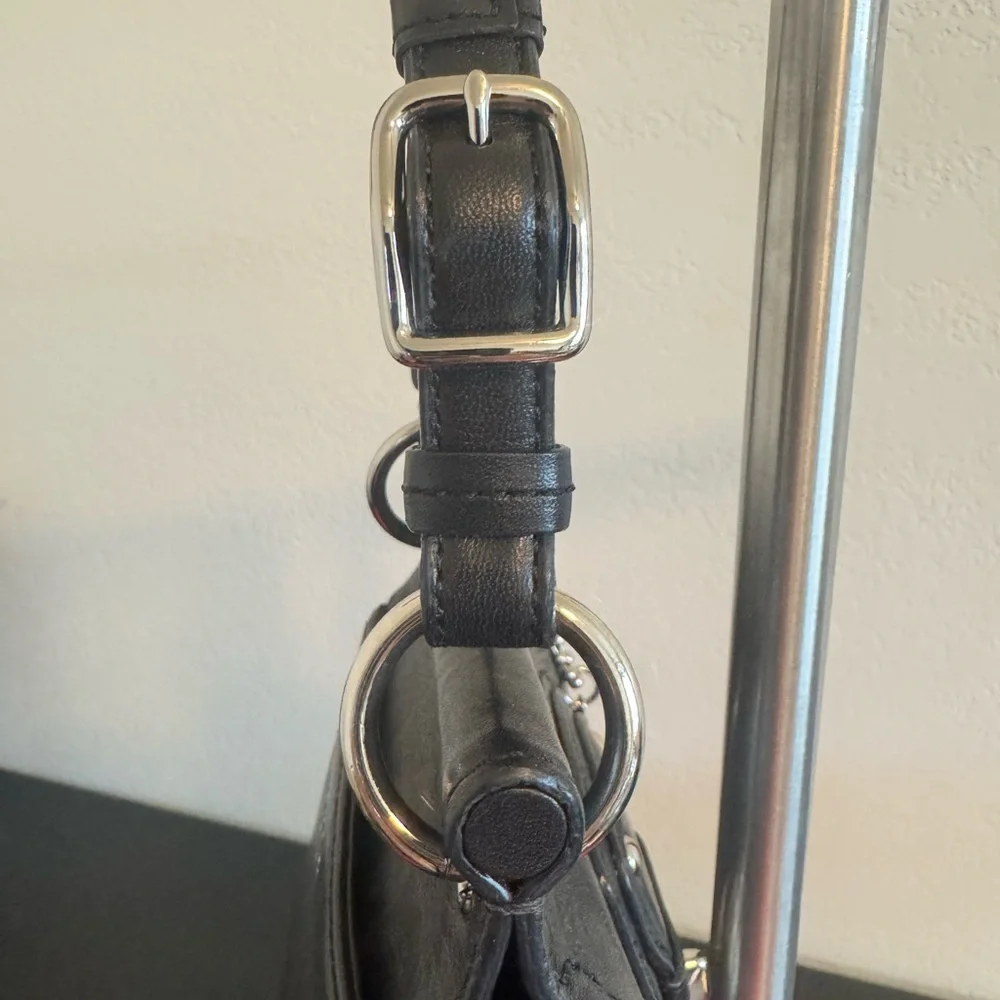 Coach Willis turn lock bag. Arm bag or cross body with tassel black - Picture 11 of 12